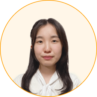 講師の写真：女性、長い髪、穏やかな表情