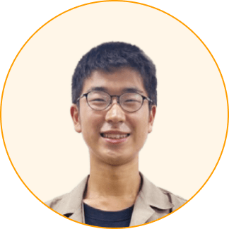 講師の写真：男性、眼鏡、笑顔